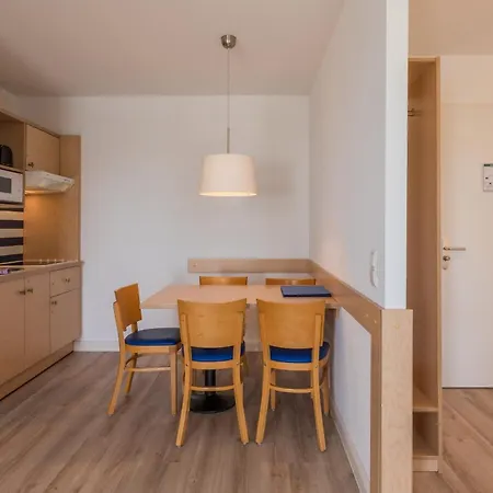 Sturmmoewe - Direkt An Der Ostsee Gelegen * Zingst